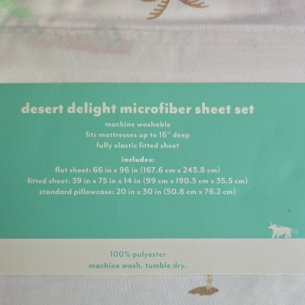 Pillowfort Whimsical Adventure Sheet Set White and Red - Picture 3 of 3